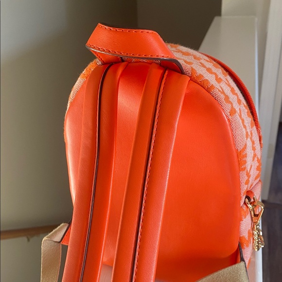 Michael Kors Maisie Medium Pebbled Leather 2-in-1 Backpack  Orange OS - Picture 7 of 8